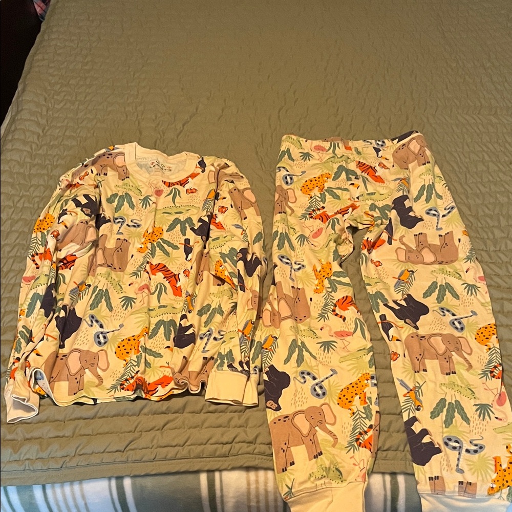 Women’s Animal Print Pajamas - Cream